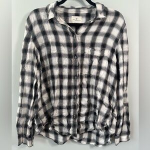 American Eagle Outfitters Black and White Plaid Shirt